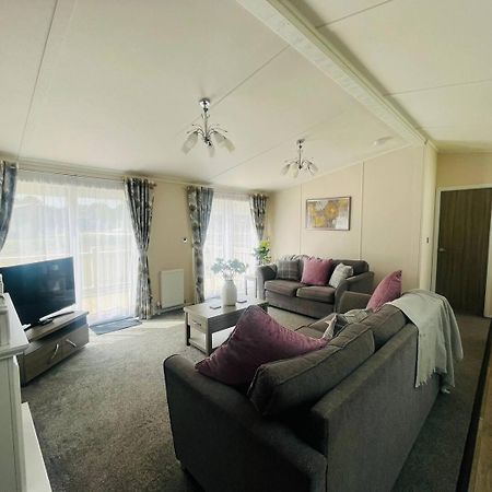 Villa Waterside Retreat With Hot Tub Pocklington Exterior foto